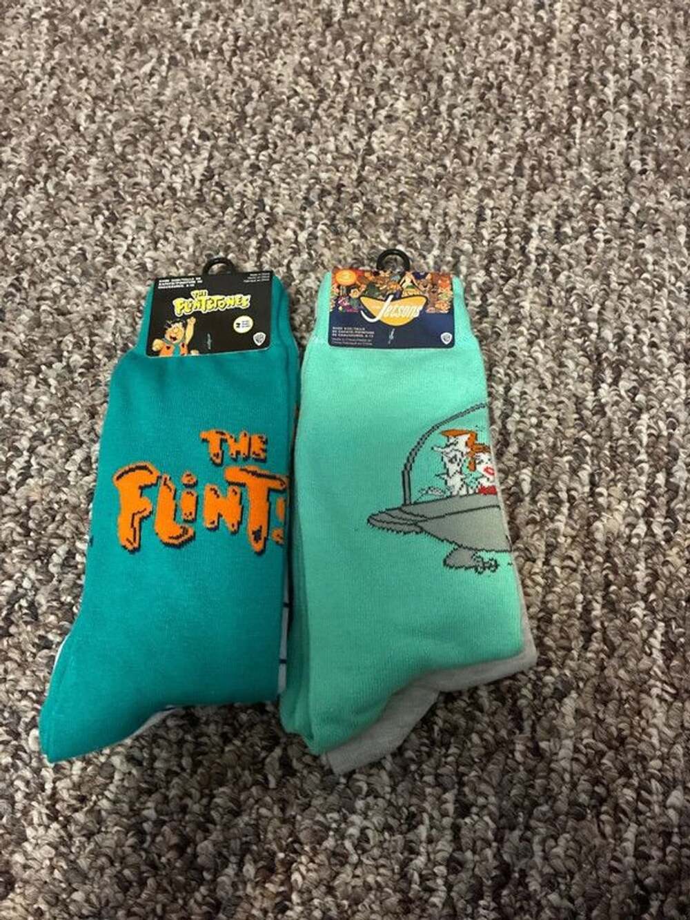 New 2 2pks of socks the flintstones the jetsons adult sz 6-12